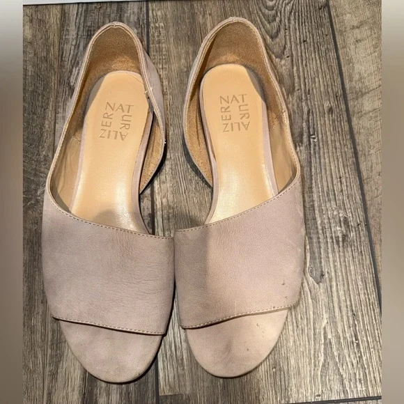 Naturalized Size 7W. Slip on Pre-owned - Picture 2 of 5